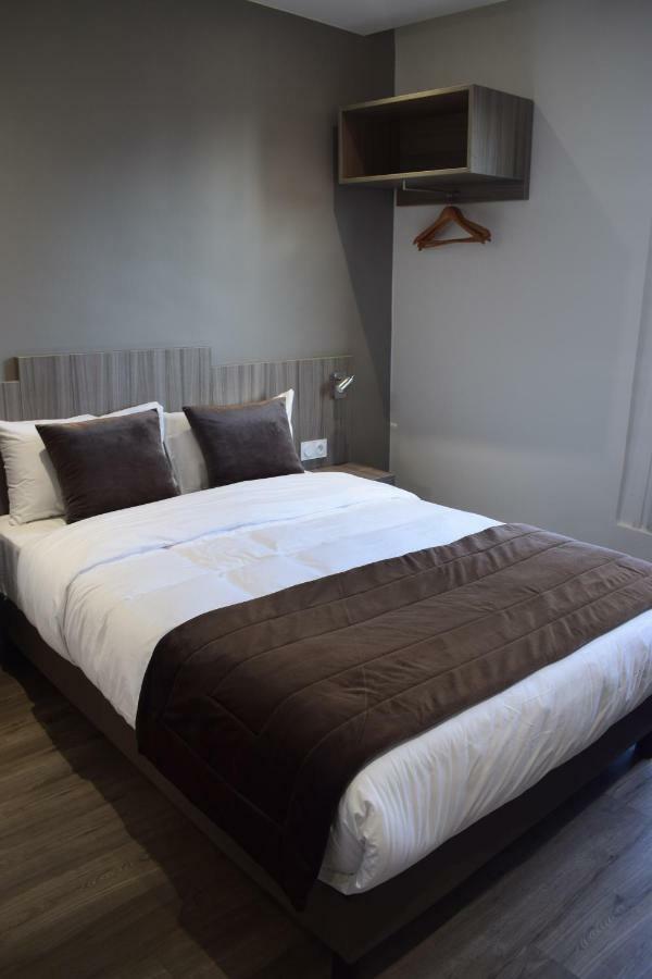 Standard Double Room,811984335:JPEG